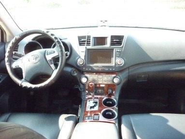 Купить Toyota Highlander II, 3.5, 2013 года с пробегом, цена 1800000 руб., id 4265