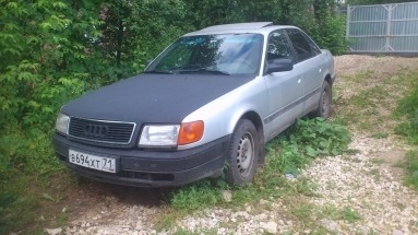 Купить Audi 100 II (C2) седан, 2.0, 1992 года с пробегом, цена 130000 руб., id 4276