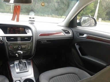 Купить Audi A4, 2.0, 2008 года с пробегом, цена 560000 руб., id 4308
