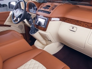 Купить Mercedes-Benz Vito III, 2.1, 2015 года с пробегом, цена 10500000 руб., id 4490
