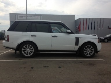 Купить Land Rover Range Rover, 4.4, 2011 года с пробегом, цена 2250000 руб., id 4497
