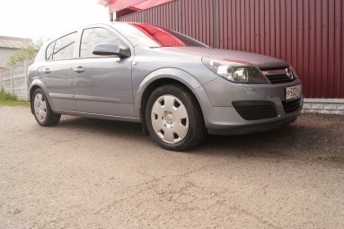 Купить Opel Astra H Hatchback, 1.6, 2006 года с пробегом, цена 310000 руб., id 4543
