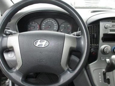 Купить Hyundai Starex, 2.5, 2008 года с пробегом, цена 750000 руб., id 4546