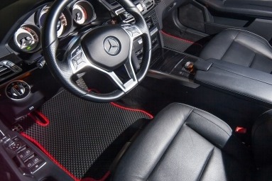 Купить Mercedes-Benz E-klasse, 3.5, 2014 года с пробегом, цена 2595000 руб., id 4650