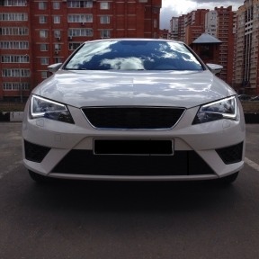 Купить SEAT Leon, 1.8, 2014 года с пробегом, цена 1050000 руб., id 4945