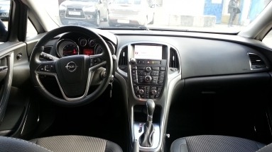 Купить Opel Astra J Hatchback, 1.4, 2012 года с пробегом, цена 700000 руб., id 4958