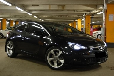 Купить Opel Astra J Hatchback, 2.0, 2013 года с пробегом, цена 815000 руб., id 4980