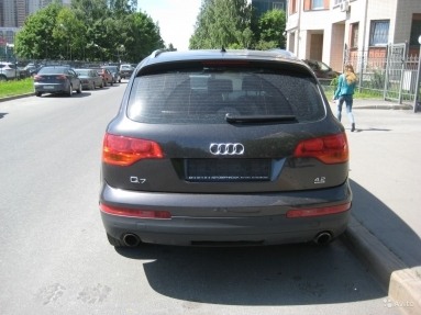 Купить Audi Q7, 4.2, 2006 года с пробегом, цена 700000 руб., id 4986