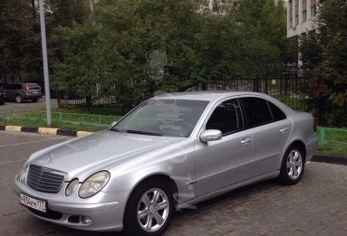 Купить Mercedes-Benz E-klasse (W211), 2.1, 2004 года с пробегом, цена 510000 руб., id 5052