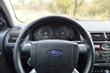 Купить Ford Mondeo III, 2.0, 2005 года с пробегом, цена 295000 руб., id 5055