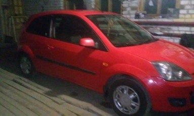 Купить Ford Fiesta, 1.6, 2006 года с пробегом, цена 210000 руб., id 5082