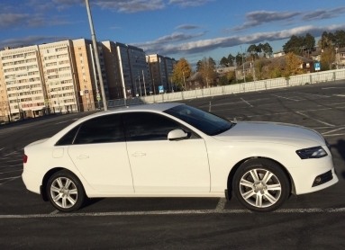 Купить Audi A4 (B8), 1.8, 2011 года с пробегом, цена 780000 руб., id 5150