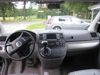 Купить Volkswagen Multivan (T5), 2.5, 2005 года с пробегом, цена 740000 руб., id 5231