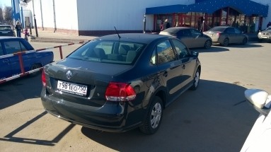 Купить Volkswagen Polo V Sedan, 1.6, 2014 года с пробегом, цена 555000 руб., id 5272