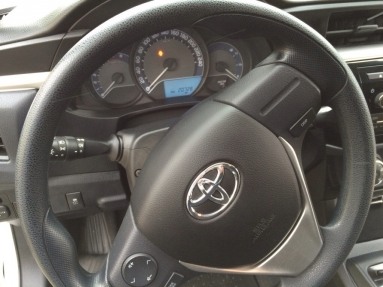 Купить Toyota Corolla, 1.6, 2013 года с пробегом, цена 800000 руб., id 5303