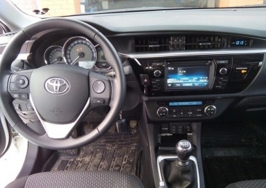 Купить Toyota Corolla, 1.8, 2013 года с пробегом, цена 650000 руб., id 5494