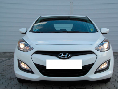 Купить Hyundai i30, 1.4, 2014 года с пробегом, цена 300000 руб., id 5693