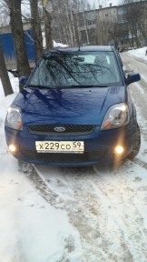 Купить Ford Fiesta, 1.4, 2008 года с пробегом, цена 210000 руб., id 5833