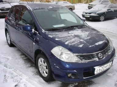 Купить Nissan Tiida Hatchback, 1.6, 2008 года с пробегом, цена 390000 руб., id 5877