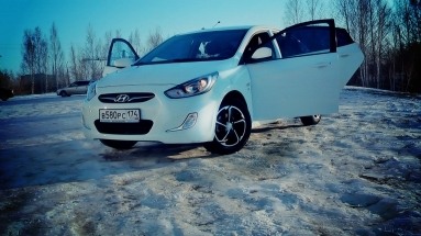 Купить Hyundai Solaris Sedan, 1.6, 2013 года с пробегом, цена 550000 руб., id 5902