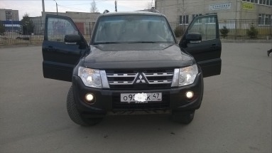 Купить Mitsubishi Pajero IV, 3.0, 2012 года с пробегом, цена 1330000 руб., id 5924