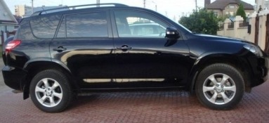Купить Toyota RAV4 III (LWB), 2.4, 2011 года с пробегом, цена 1050000 руб., id 6133