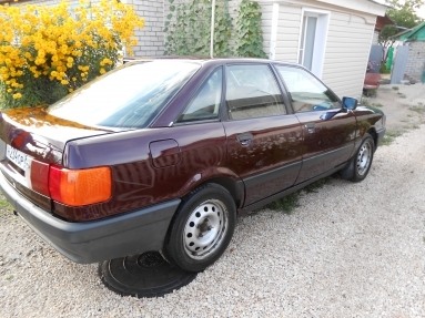 Audi 80 III (81,85), 1.6, 1991 года с пробегом, id 701