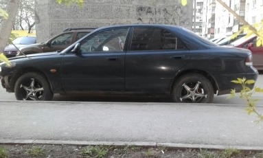 Купить Mazda 626 IV (GE), 1.8, 1992 года с пробегом, цена 45000 руб., id 6216