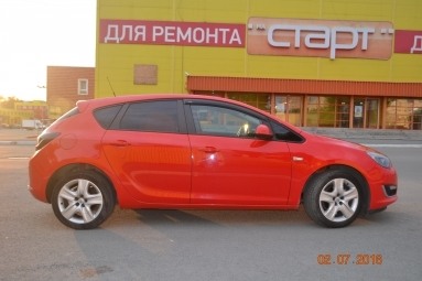 Купить Opel Astra J Hatchback, 1.6, 2013 года с пробегом, цена 580000 руб., id 6907