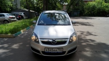 Купить Opel Zafira, 1.8, 2008 года с пробегом, цена 345000 руб., id 7104