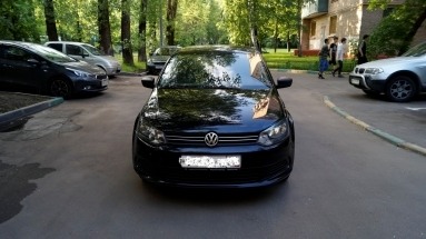 Купить Volkswagen, 1.6, 2014 года с пробегом, цена 405000 руб., id 7111