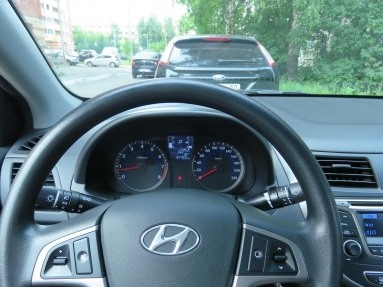 Купить Hyundai Solaris Sedan, 1.6, 2014 года с пробегом, цена 570000 руб., id 7130