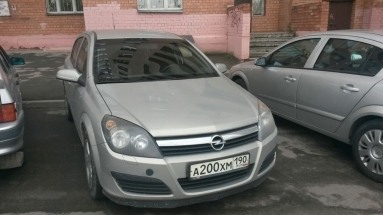 Купить Opel Astra H GTC, 1.2, 2006 года с пробегом, цена 270000 руб., id 7142