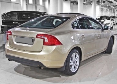 Купить Volvo S60, 1.6, 2011 года с пробегом, цена 820000 руб., id 7234