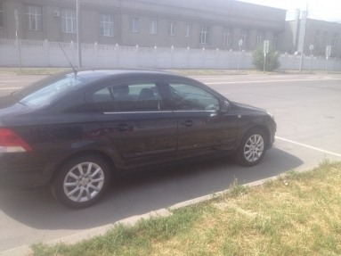 Купить Opel Astra, 1.6, 2014 года с пробегом, цена 525000 руб., id 7244