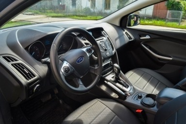 Купить Ford Focus III Sedan, 1.6, 2012 года с пробегом, цена 580000 руб., id 7252