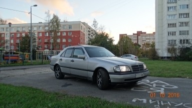 Купить Mercedes-Benz, 1.8, 1996 года с пробегом, цена 200000 руб., id 7489