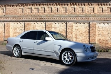 Купить Mercedes-Benz E-klasse (W210), 2.0, 1998 года с пробегом, цена 390000 руб., id 7543