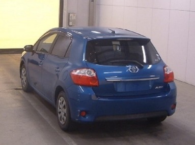 Купить Toyota Auris, 1.5, 2010 года с пробегом, цена 586000 руб., id 7609