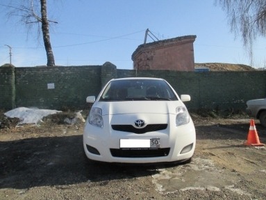 Купить Toyota Yaris, 1.3, 2009 года с пробегом, цена 350000 руб., id 7705