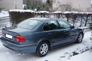 Купить BMW 5er (E39), 2.0, 2000 года с пробегом, цена 350000 руб., id 7721