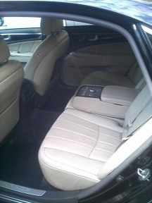 Купить Hyundai Equus II, 3.8, 2011 года с пробегом, цена 1200000 руб., id 7809
