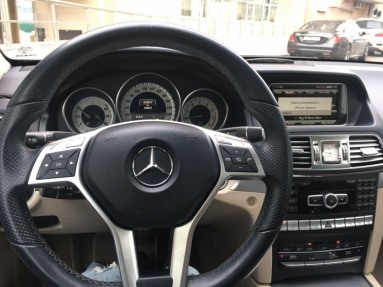 Купить Mercedes-Benz E-klasse, 2.1, 2014 года с пробегом, цена 2300000 руб., id 8359