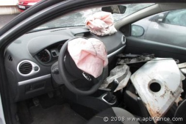 Купить Renault Clio, 1.2, 2012 года с пробегом, цена 157785 руб., id 8503
