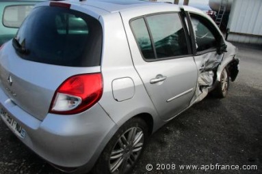Купить Renault Clio, 1.5, 2010 года с пробегом, цена 215916 руб., id 8546