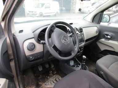 Купить Dacia Lodgy  CV579 , 1.5, 2013 года с пробегом, цена 382006 руб., id 8574