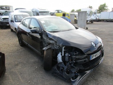 Купить Renault Megane, 1.5, 2011 года с пробегом, цена 232525 руб., id 8575