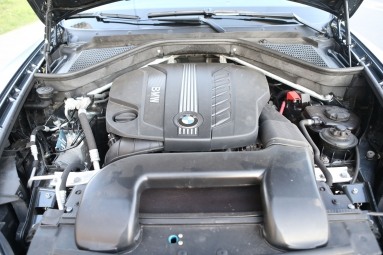 Купить BMW X5 (E70), 3.0, 2011 года с пробегом, цена 1820000 руб., id 8591