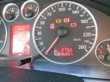 Купить Audi A6, 2.5, 2001 года с пробегом, цена 1592 руб., id 8633