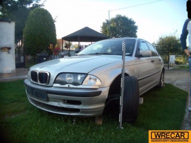 Купить BMW 3 318i, 1.9, 1998 года с пробегом, цена 8097 руб., id 8749